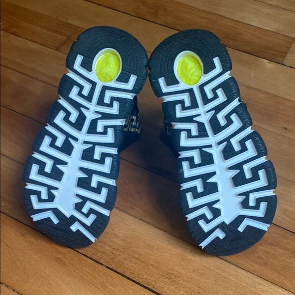 Versace Black and Gold Sandals with Greek Key Design - Picture 5 of 5